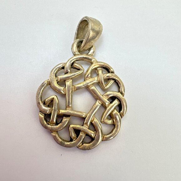 VTG Sterling Silver 925 Celtic Knot Interlocking Pendant Size 0.75" Length - Picture 1 of 8